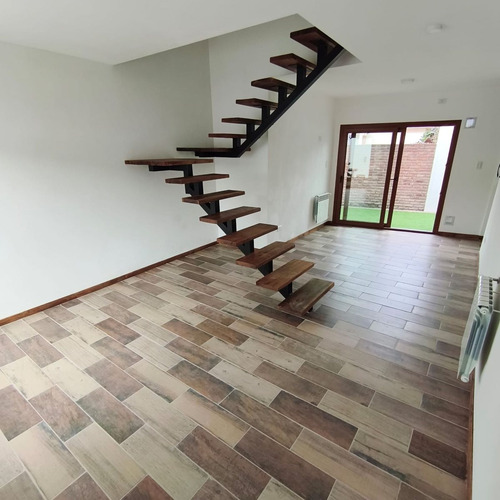 Duplex Santa Rita 2 Dorm Terraza Propia Pileta Esc
