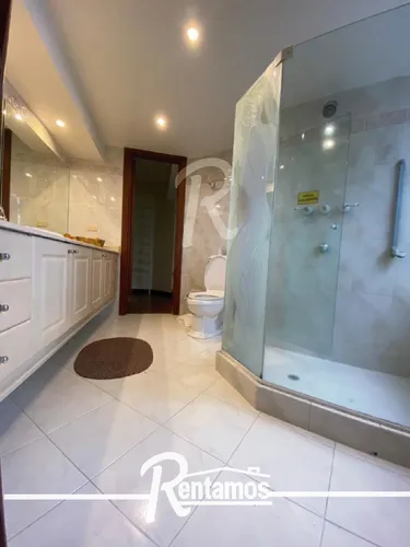 Casa En Arriendo/venta En El Poblado. Cod A9967