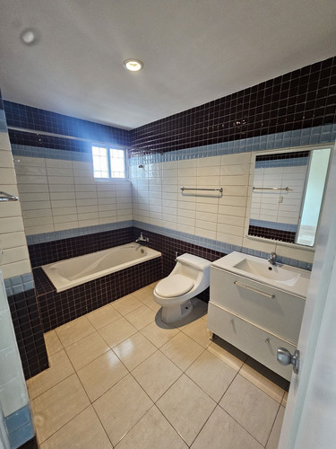Penthouse De 3 Niveles En Bella Vista Sur
