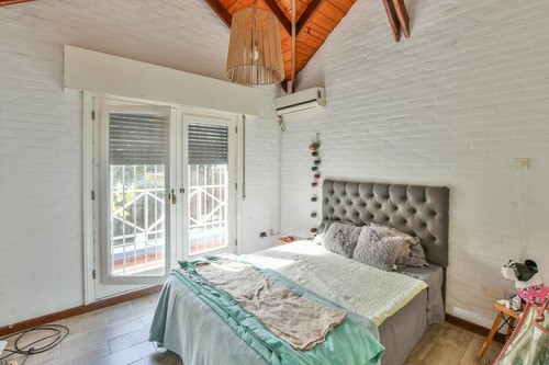 Imagen 15 de 30 de Casa De 4 Dormitorios En Venta Con Pileta En Aldea