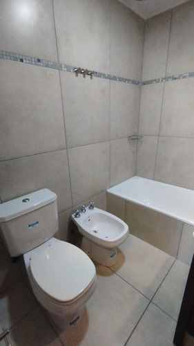 Departamento En Alquiler Av. 51 E/ 4 Y 5