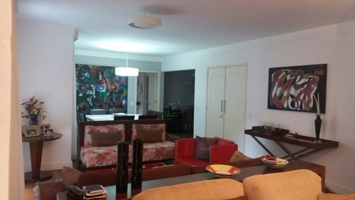 Imagem 5 de 15 de Espaçoso, Bem Decorado E Varanda Goumet - Nm328