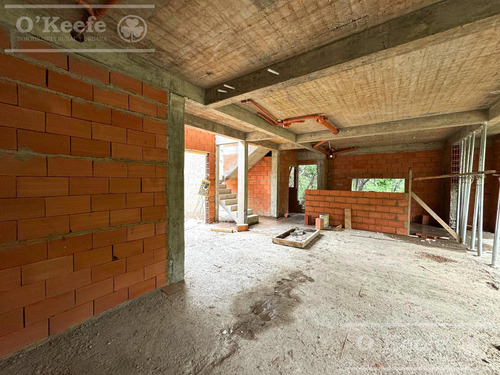Casa En Venta 5 Ambientes - Barrancas De Melipal - Barrio Cerrado