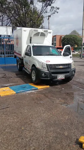D-max Con Furgón Aislado