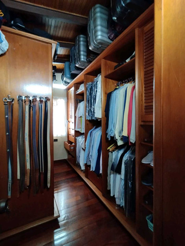 Venta De Casa Quinta En Santa Sofia