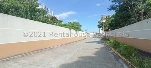 Imagen 27 de 30 de Apartamento En P/b De 3h, 2b, S/c En Venta En Cabudare, Resd. La Llovizna, Cod. 22-10621. Arnaldo López, Tlf. 04245257450, Lara, Venezuela