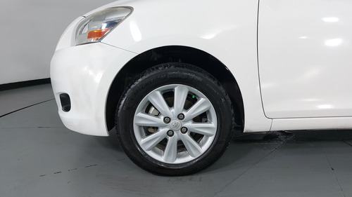 Toyota Yaris 1.5 SEDAN PREMIUM MT