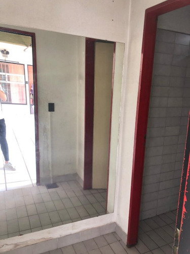 Local En Venta En Avellaneda Este