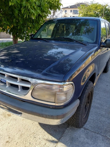 Imagen 1 de 8 de Ford Explorer 1997 4.0 Xlt 4x2