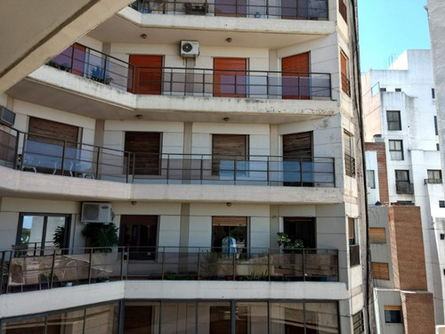 Imagen 6 de 16 de Vendo Piso Sobre Av. Poeta Lugones