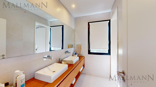 Casa En Venta. 4 Dormitorios En Suite. Estancias Golf