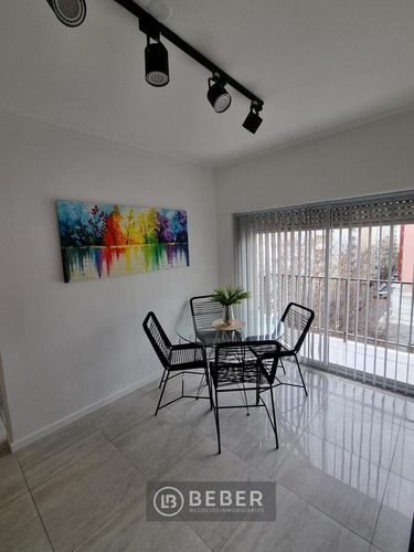 Imagen 2 de 16 de Departamento 2 Ambientes Con Balcon Y Cochera - Plaza Colon