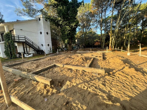 Imagen 3 de 4 de Costa Del Este . Venta Desde El Pozo 6 Unidades Sobre 2 Lotes
