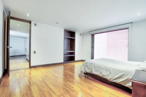 Apartamento En Venta En Chico Reservado. Cod V7216