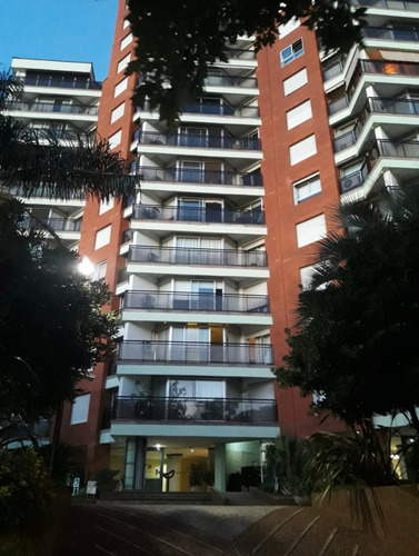 Consultorio Odontológico / Apartamento Con Vita A La Rambla