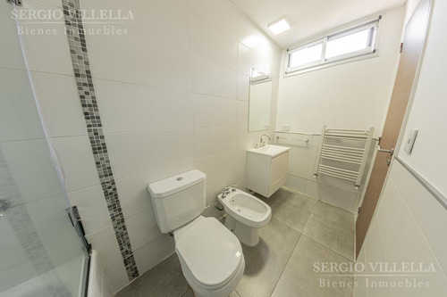 Imagen 15 de 23 de Paraguay 2100 - Departamento De Tres Dormitorio En Venta. Amplia Financiación