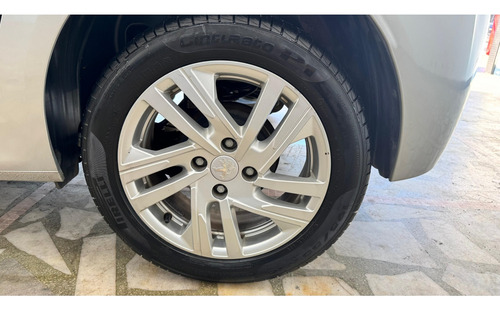 Peugeot 208 1.6 16V FLEX ACTIVE AT6