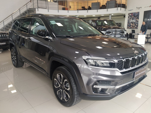 Imagen 2 de 22 de Jeep Commander Limited 1.3 T270 4x2 Nafta Okm 2023