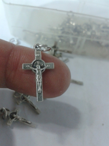 61 Se Vende Cruz De San Benito En Alpaca tamaño Pequeña