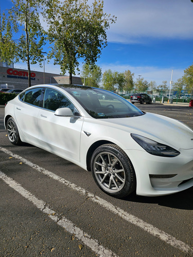 Tesla Model 3 2020 Estándar Plus Color Blanco.