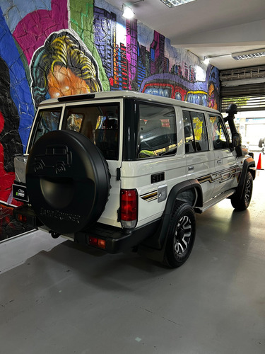 Toyota Land Cruiser Lx 2025