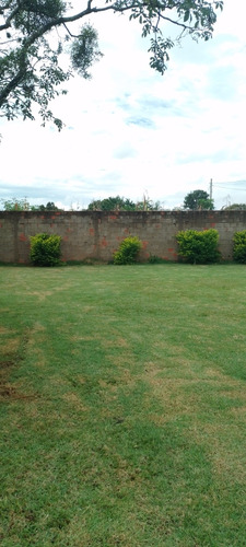 Casa Chácara 2 Dormitórios (1 Suite)