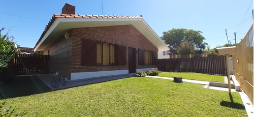C216 Venta - Miguel Muñoz, Cómodo Chalet Excelente Ubicación