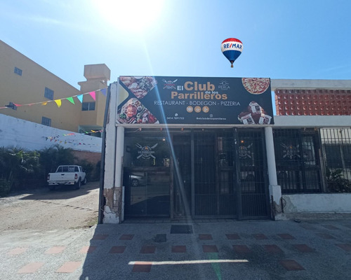 Club De Los Parrilleros, Calle Libertad De Los Robles, Maneiro, Con Tanque, Con Cerca Electrica