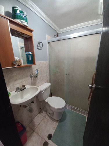 Imagen 8 de 9 de Hermoso Apartamento En Res Caranday Paraparal 0414-4709961