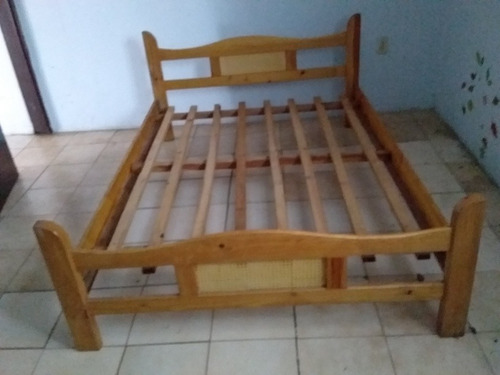 Cama Matrimonial  De Madera De Pino 