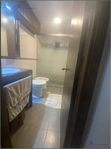 Venta Casa Dos Dormitorios Duplex Patio Parrillero Con Renta Centro Montevideo