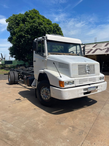 Caminhão L 1621 Toco 4x2 Chassis