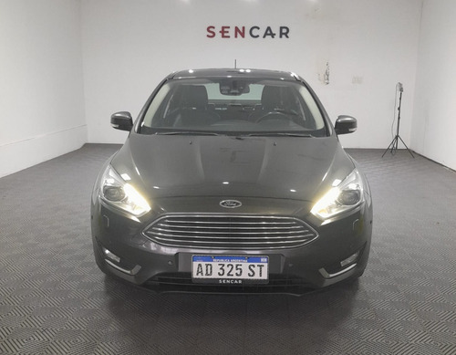 Ford Focus III 2.0 Sedan Titanium At6