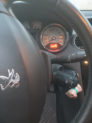 Peugeot 408 1.6 Allure Pack 115cv