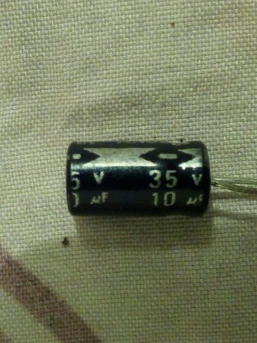 Condensador De 10u X 35v