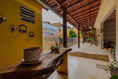 Imagem 7 de 14 de Casa À Venda, 4 Quartos, 1 Suíte, 2 Vagas, Santa Helena - Contagem/mg - 26187