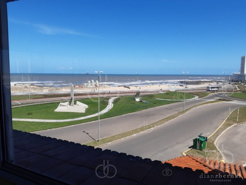 Imagen 4 de 20 de Apartamento En Venta Y Alquiler, Parada 1 Primera Línea De Playa Brava - Ref: 54414