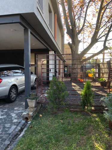 Imagen 18 de 23 de Casa En Dos Plantas En Barrio Cerrado, Hurlingham