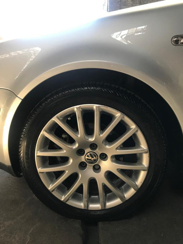 Volkswagen Bora 1.8 T Highline Tiptr Cu