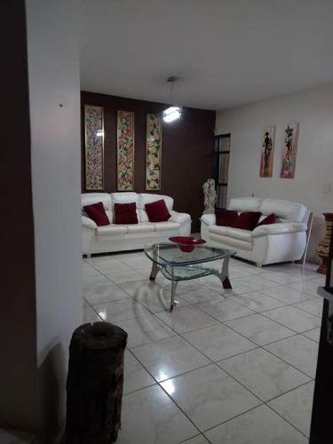 Imagem 10 de 26 de Casa A Venda Setor Beuno - So0094