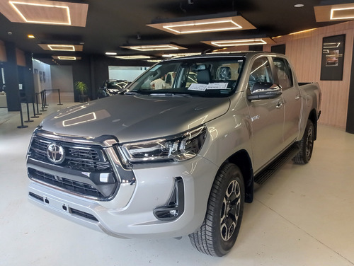 Toyota Hilux 2.8 Cd Srx 177cv 4x2 At