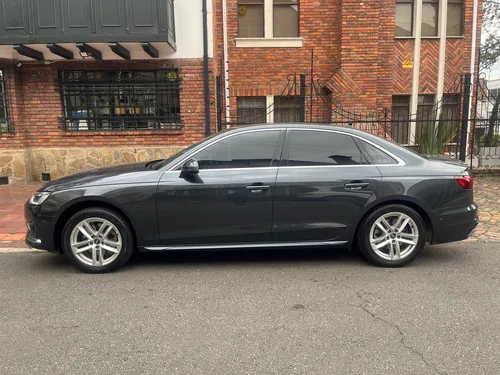 Audi A4 2.0 40 Tfsi Advance Stronic Mhev