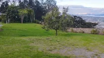 Comprar Terreno En Quito, El Inca, San Miguel De Amagasi. Urge Vender!!  Se Oyen Ofertas!!  Es Un Hermoso Terreno Rectangular, Con Linda Vista A Los Valles. El Sector Cuenta Con Todos Los Servicios Urbanos