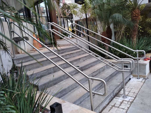 Imagem 2 de 5 de Corrimão Aço Inox Acessibilidade Sob Medida . Abnt/nbr 9050