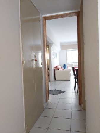 Imagen 3 de 12 de Venta De Departamento 2 Ambientes, La Perla