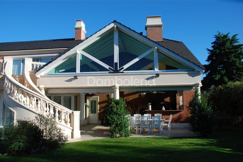 Casa En Venta En San Diego, Moreno