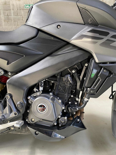 Bajaj Rouser Ns 200 Ns 200