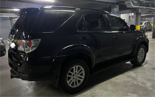 Toyota SW4 3.0 Srv Cuero I 171cv 4x4