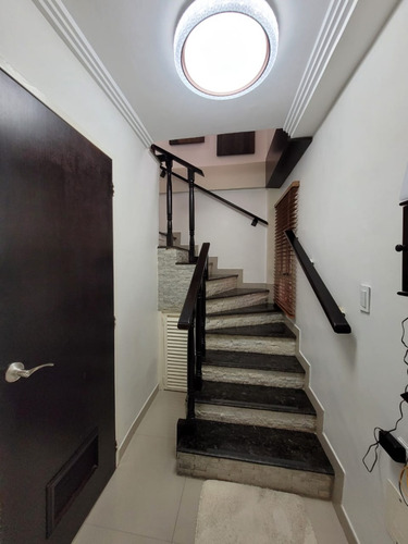 Town House Moderno En Resd Villa Jardin San Diego