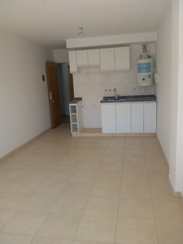 Imagen 2 de 6 de Venta Departamento 1 Dormitorio Balcón Roca 620